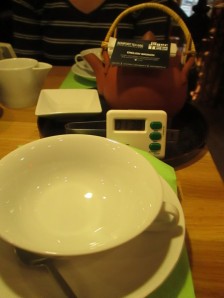 Tea and timer at Jaeger Tee in Vienna